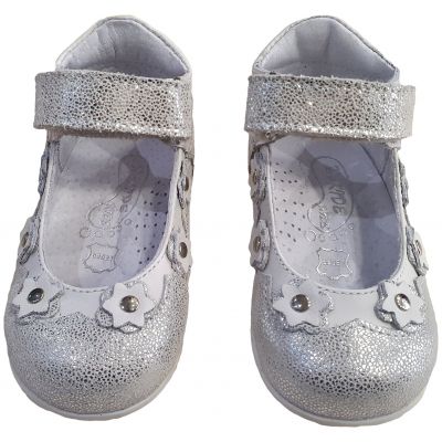 Pantofi fetite din piele naturala de culoare argintiu cu floricele