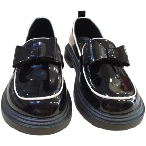 Pantofi din piele neagră ecologică lăcuită